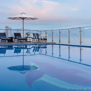 Sunny Ocean & **** Da Nang