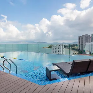 https://senia-hotel.nhatrangbesthotels.com