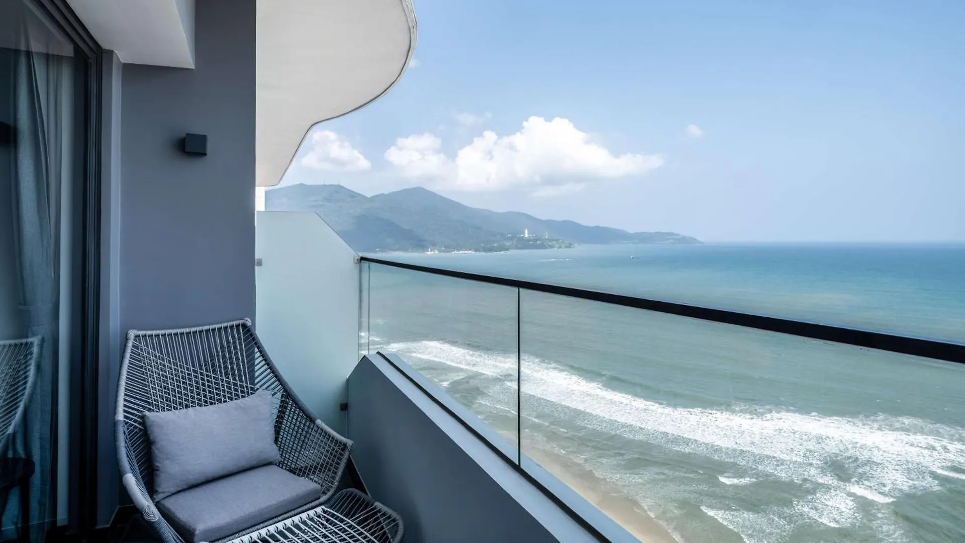 Hilton Garden Inn Da Nang Vietnam