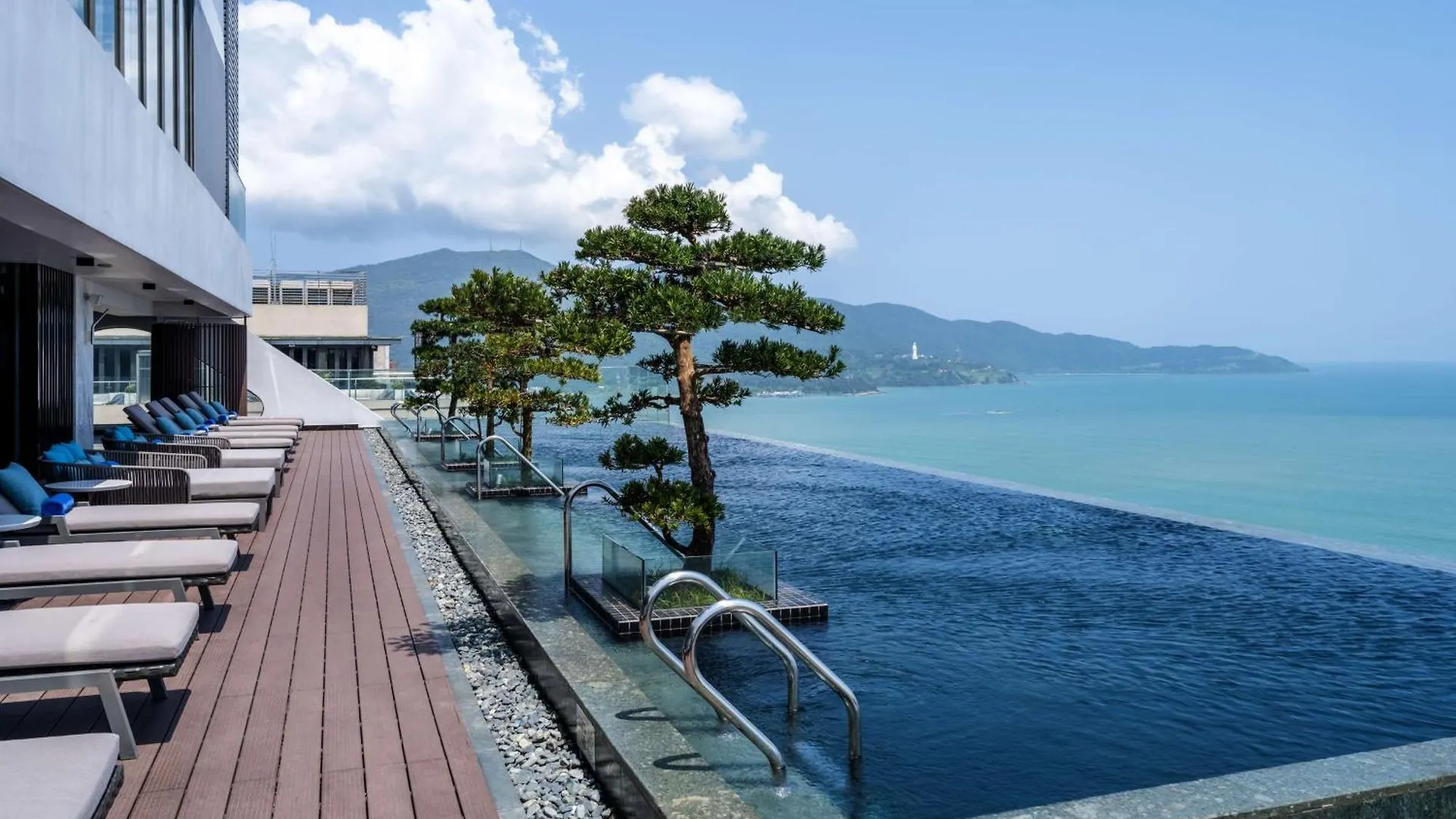 Hilton Garden Inn Da Nang Vietnam