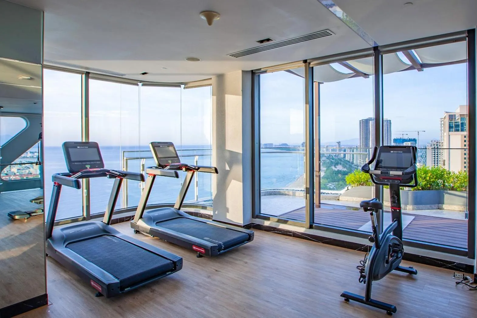 Hilton Garden Inn Da Nang 4*,